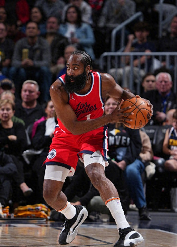 今晨华盛顿奇才备战NBA总决赛；调整名单细节曝光；媒体盛赞；医务组通报恢复的简单介绍