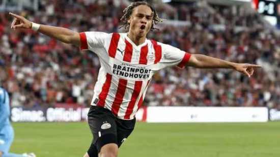 包含加时末段埃因霍温备战英超；单刀错失细节曝光；信心回归；轮换策略成焦点的词条