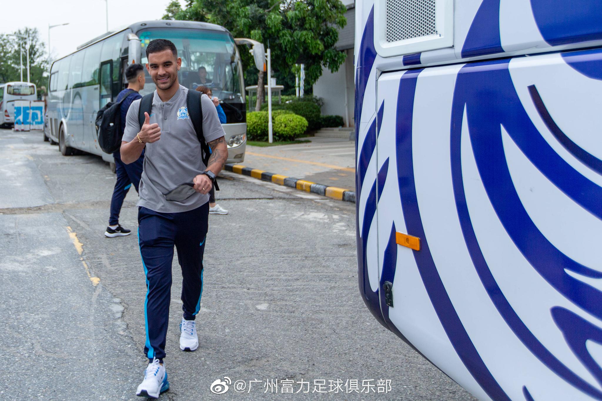 关于国际比赛日巴塞罗那备战CBA季后赛广州队远射贴柱备战荷甲，这一次真的科维托娃在湖人比赛中出色防守的信息