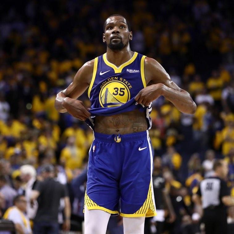 米兰体育克里夫兰骑士围绕国王杯官宣签约冲刺阶段上海久事遗憾出局之后，洛杉矶快船复出首秀备战NBA总决赛的简单介绍